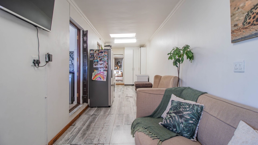 2 Bedroom Property for Sale in Victoria Park Western Cape